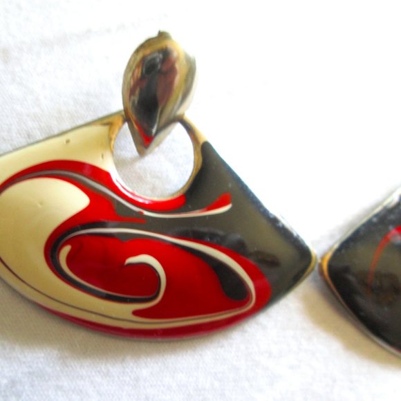VINTAGE 80s new wave black Red pour paint swirl earrings - Picture 1 of 6